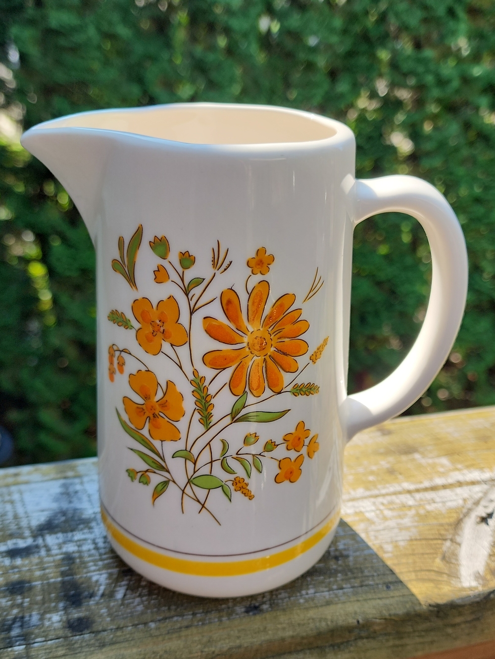 Vintage 1970s Geni Japan kitschy ceramic pitcher